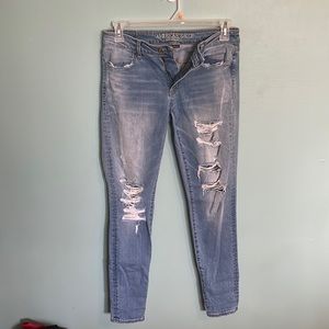 AE super stretch size 6 long skinny jeans